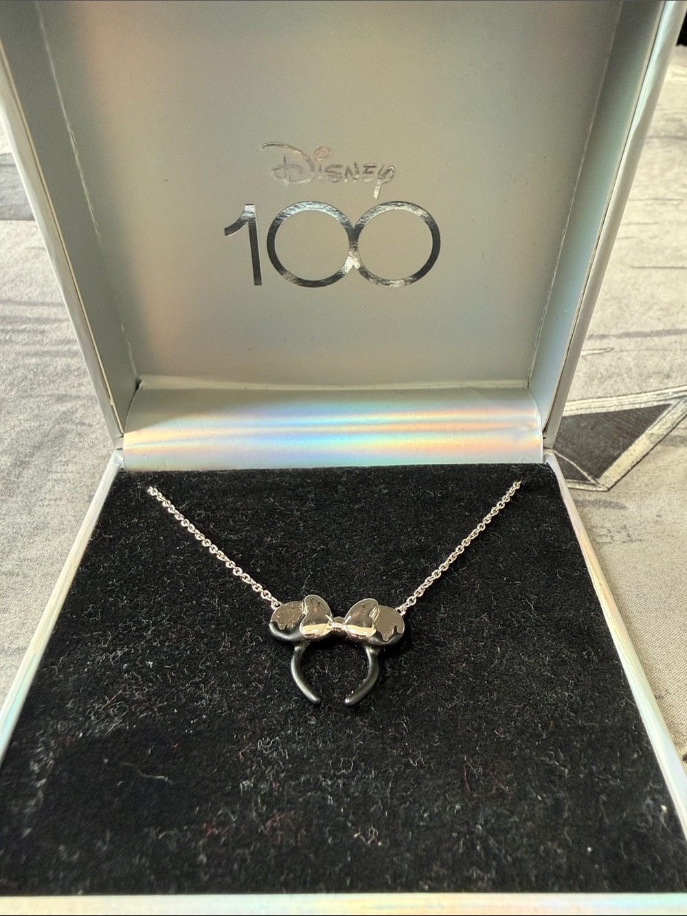 DISNEY 100 PLATINUM 925 STERLING SILVER MINNIE MOUSE EARS HEADBAND NECKLACE - Picture 3 of 8